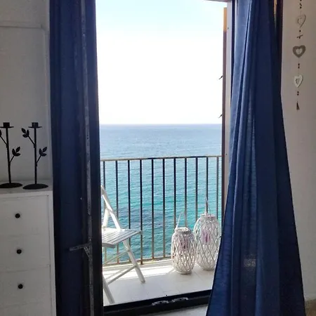 Tra La Rocca E Il Mare Holiday home Cefalu